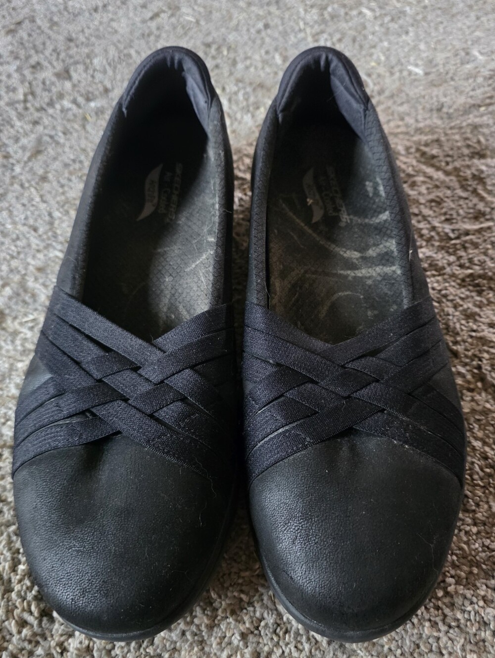 Skechers Women's Black Slip-On Elastic Crossband Flats Size 8.5